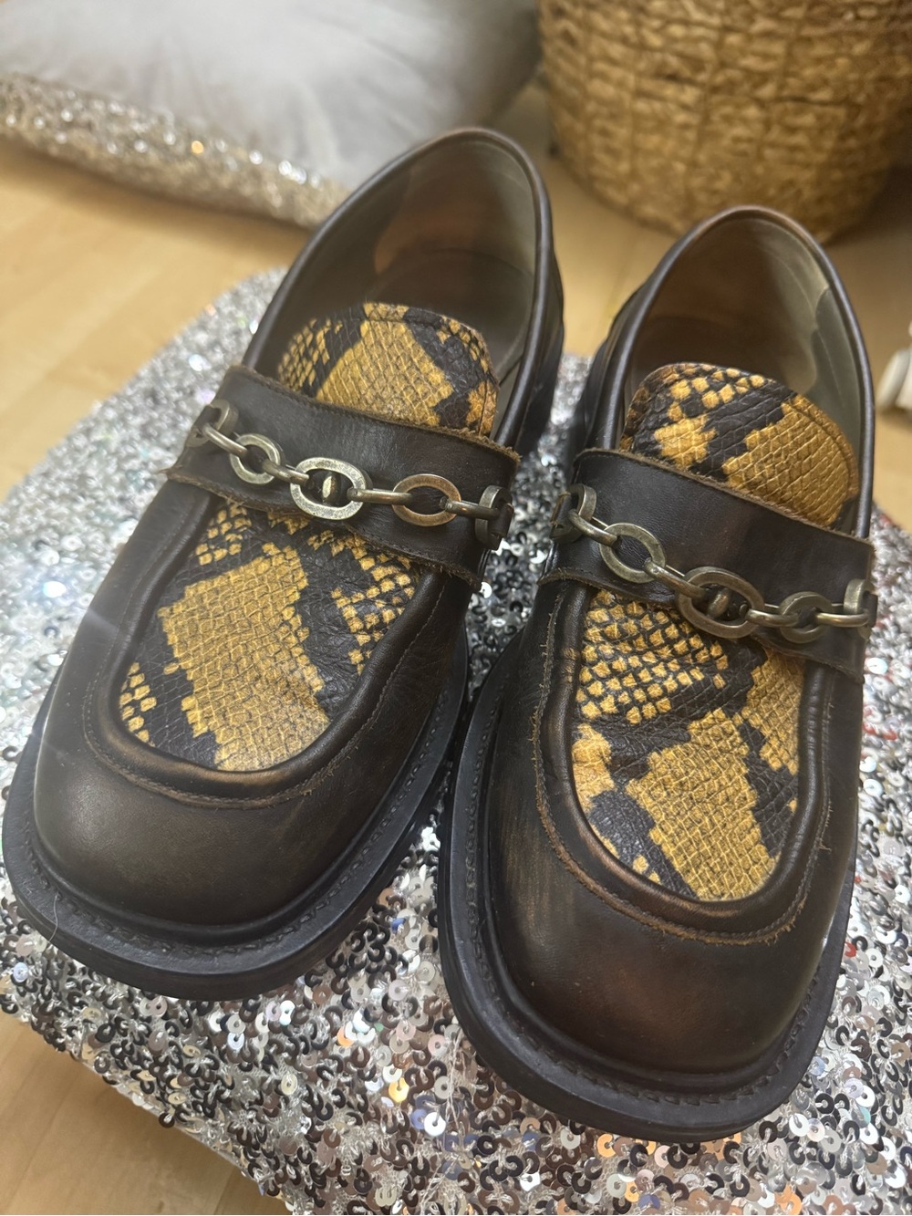 Zara Brown Loafers with Yellow Snake-Print Inset, fall-winter collection 2021.